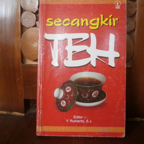Cover Secangkir Teh / Rumanto