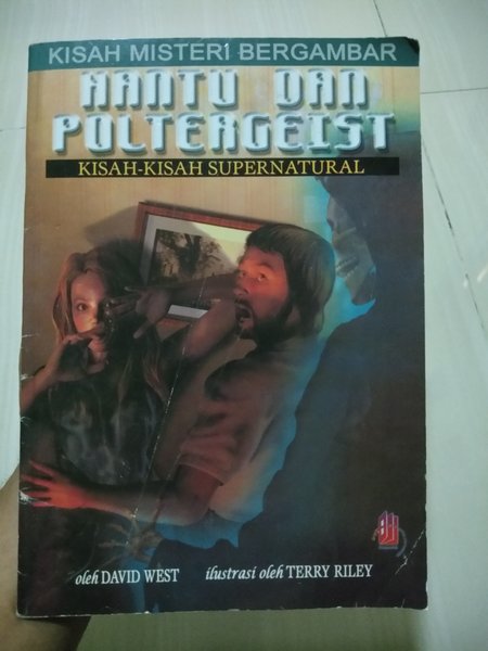 Cover Hantu dan poltergeist kisah-kisah supernatural / West, David