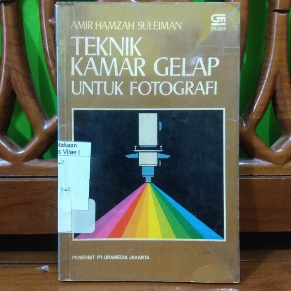 Cover Teknik kamar gelap untuk fotografi / Amir Hamzah Suleiman