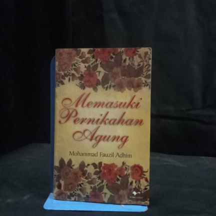 Cover Memasuki pernikahan agung / Mohammad Fauzil Adhim