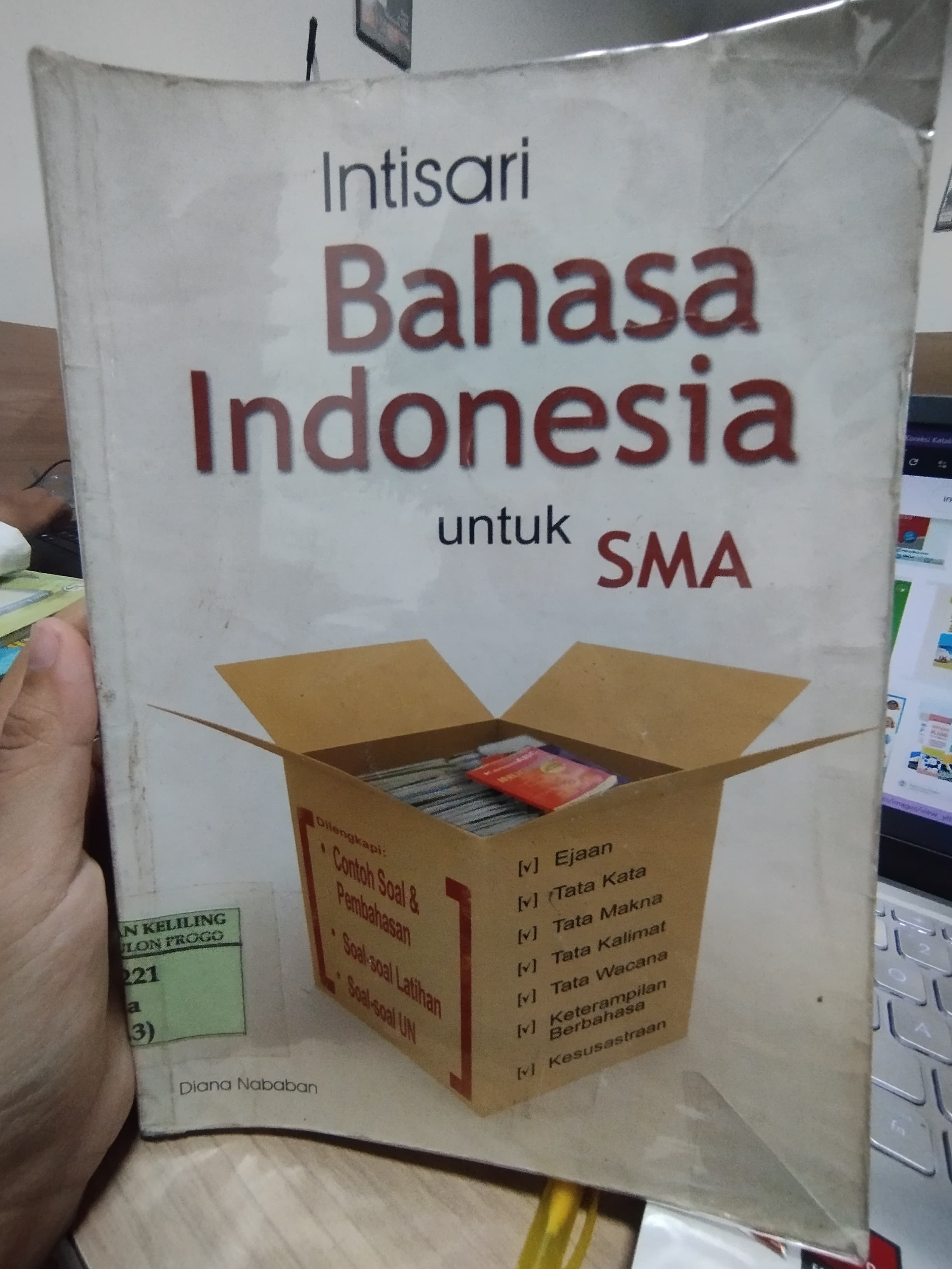 Cover Intisari Bahasa Indonesia untuk SMA / Diana Nababan