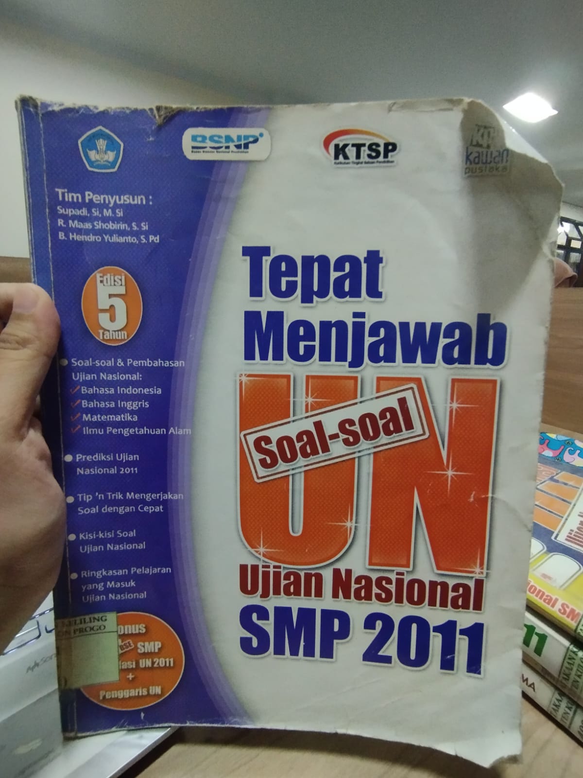 Cover Tepat Menjawab Soal-soal UN SMP 2011