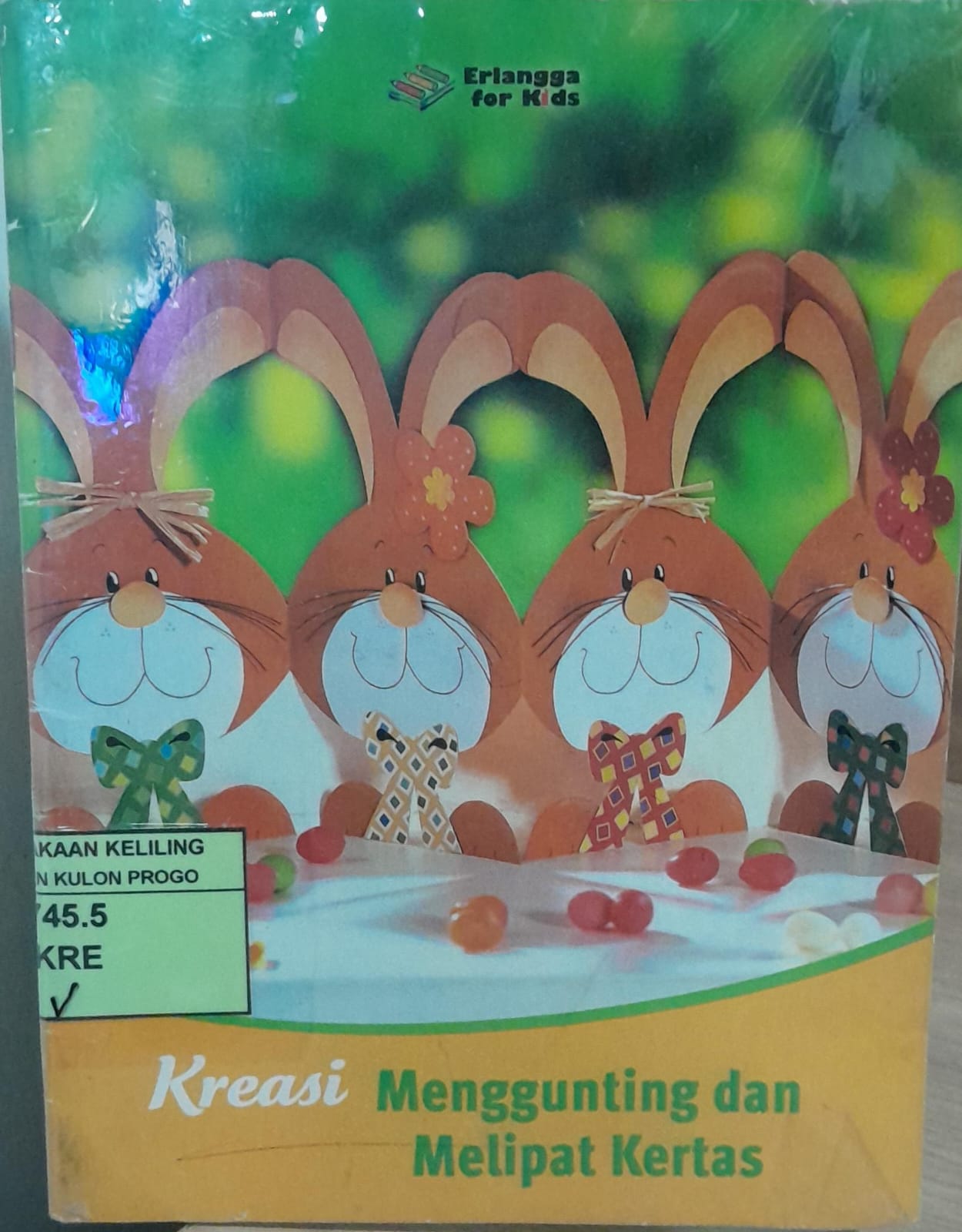 Cover Kreasi Menggunting dan Melipat Kertas