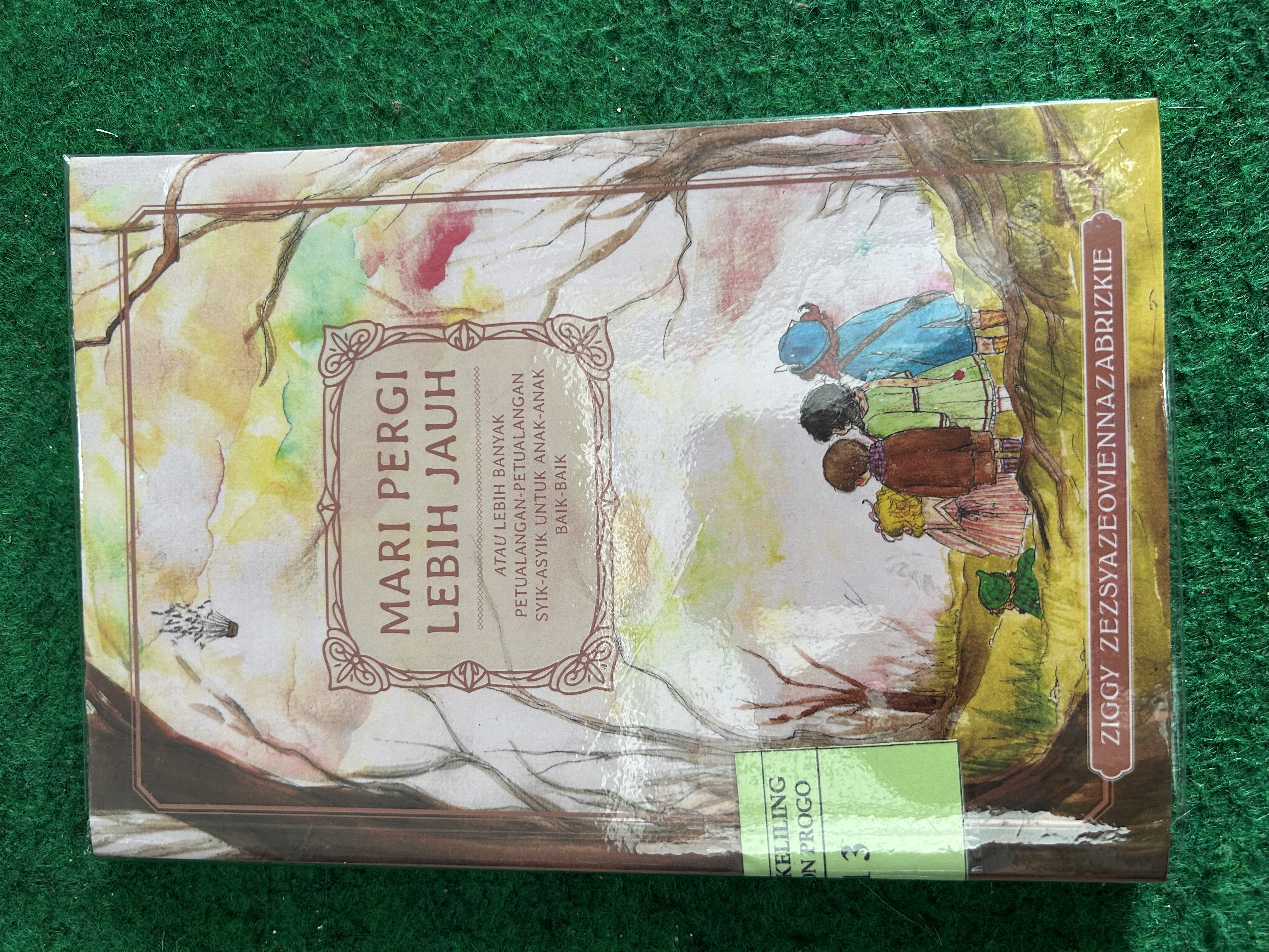 Cover Mari Pergi Lebih Jauh / Ziggy Zezsyazeoviennazabrizkie
