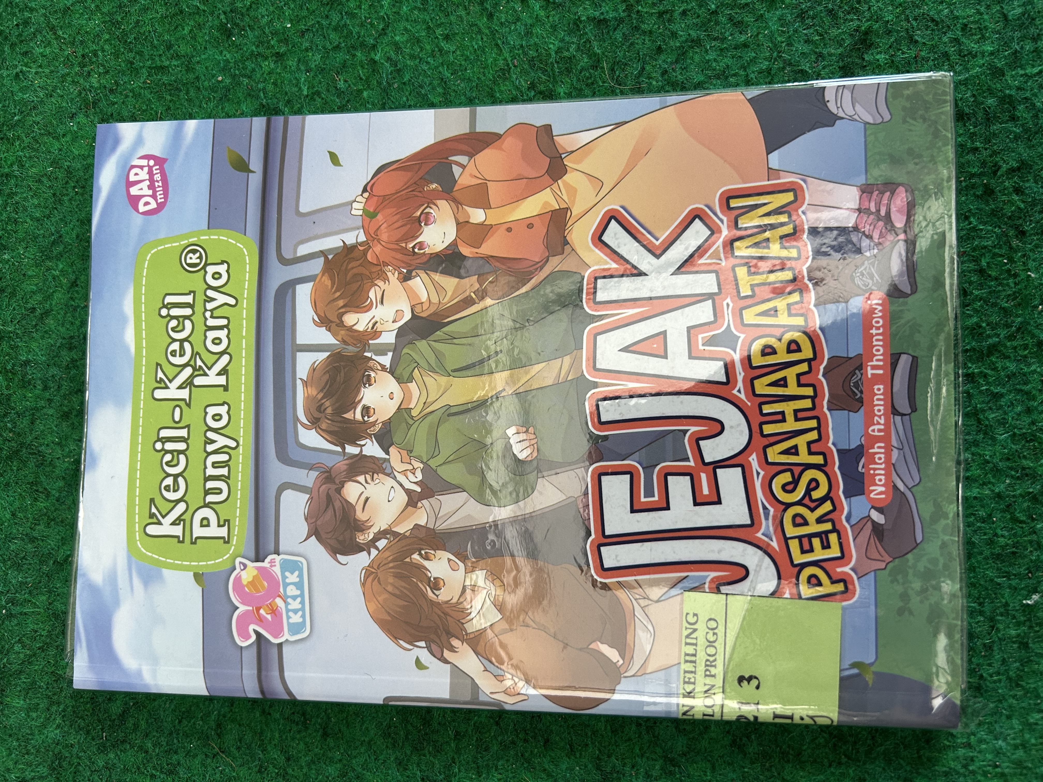 Cover Komik Kecil-Kecil Punya Karya :  Jejak Persahabatan / Nailah Azana Thontowi