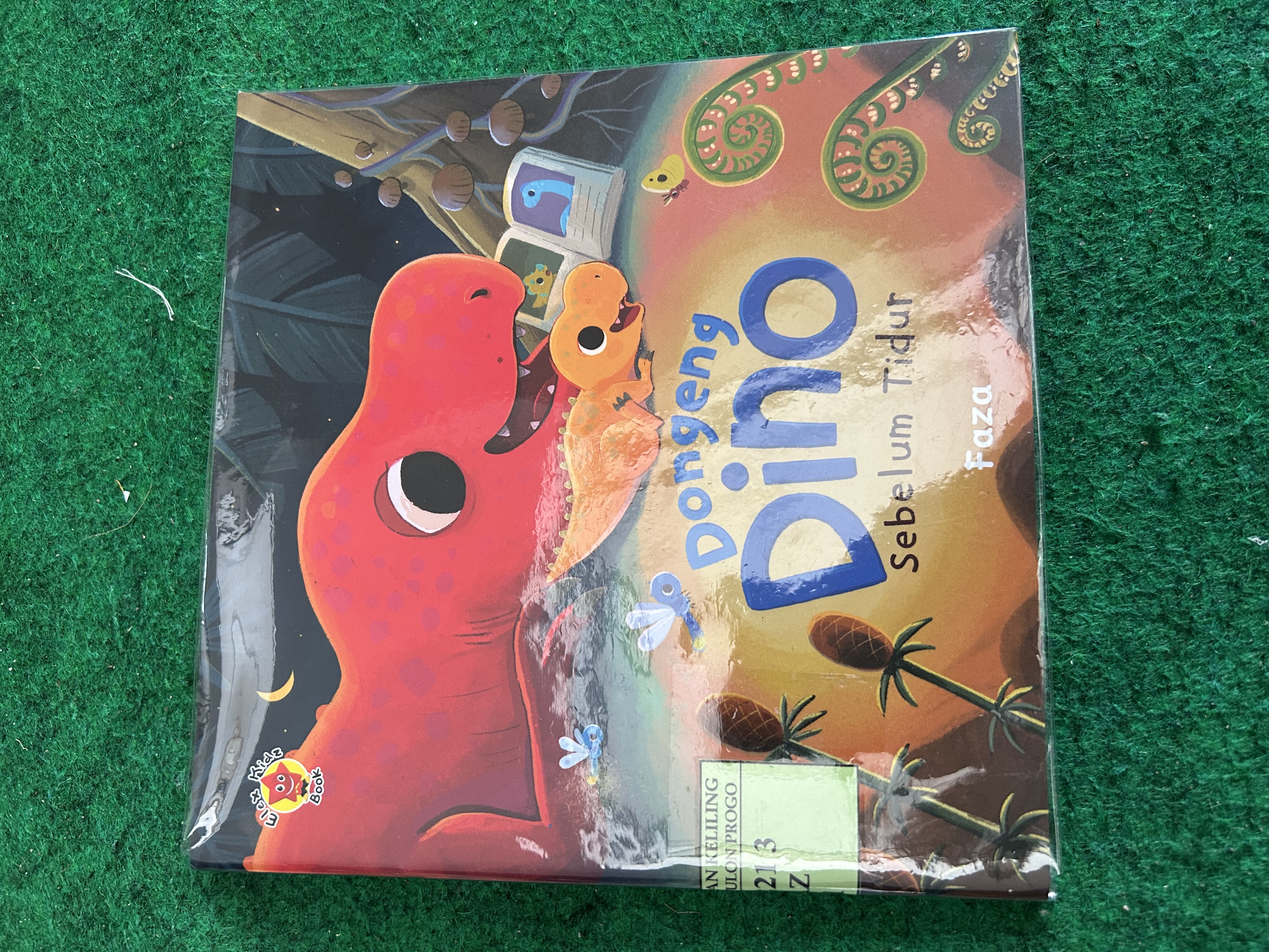 Cover Dongeng Dino Sebelum Tidur / Faza