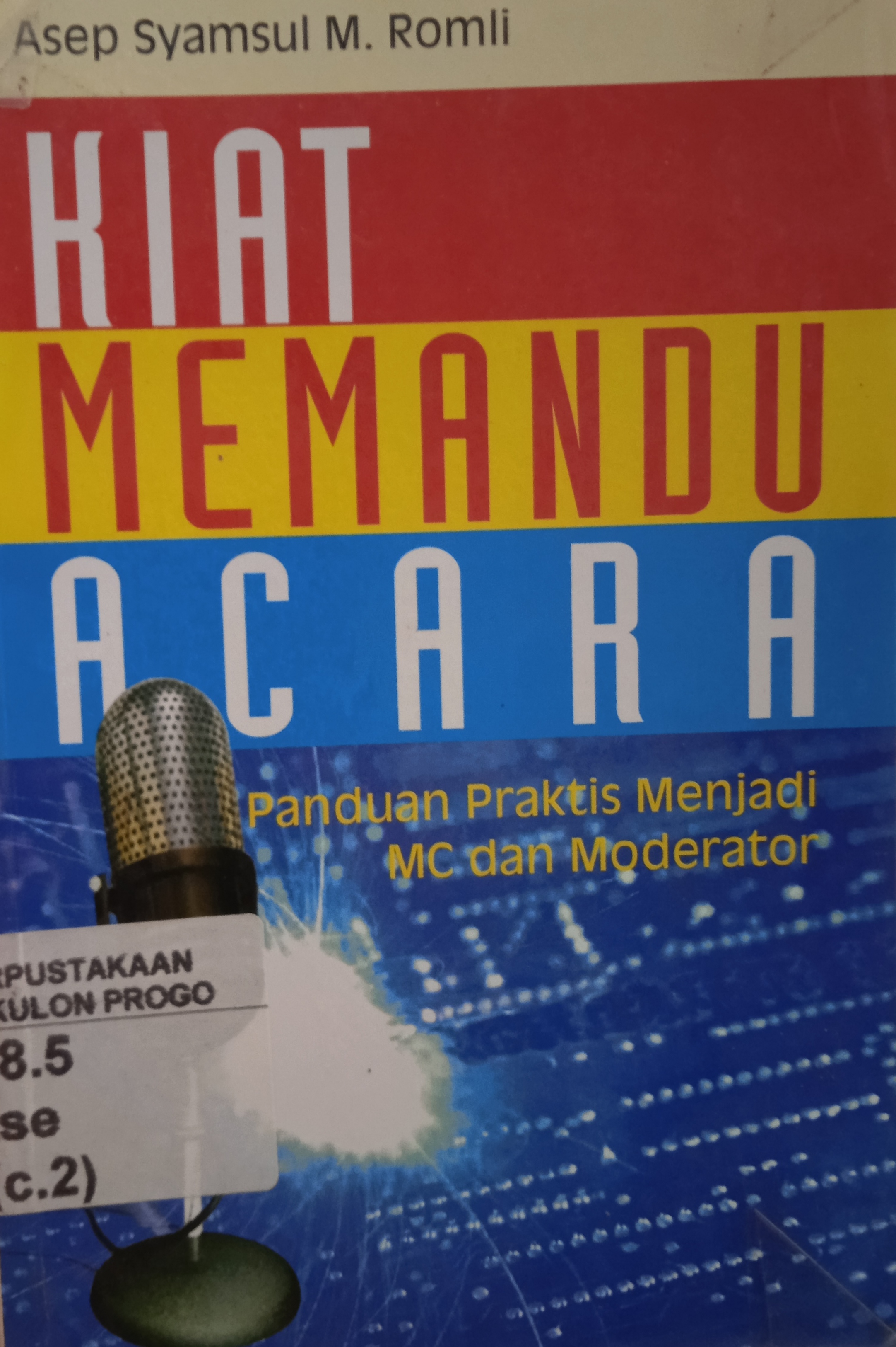 Cover Kiat Memandu Acara