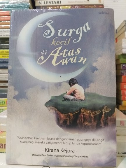 Cover Surga Kecil di atas awan / Kejora, Kirana