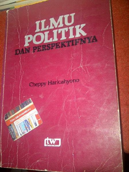 Cover Ilmu politik dan perspektifnya / Penulis, Cheppy Haricahyono