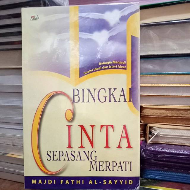 Cover Bingkai cinta sepasang merpati / Majdi Fathi As-Sayyid