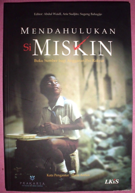 Cover Mendahulukan si miskin buku sumber bagi anggaran pro rakyat