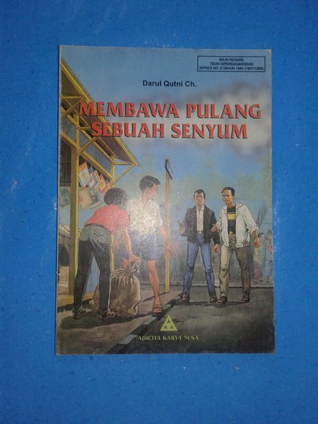 Cover Membawa Pulang sebuah Senyum / Qutni Darul
