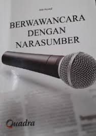 Cover Berwawancara dengan Narasumber / Ade Husnul;