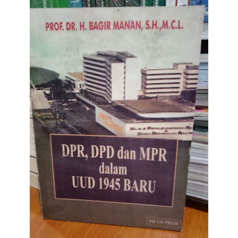 Cover DPR DPD Dan MPR dalam UUD 1945 baru / Penulis, Bagir Manan
