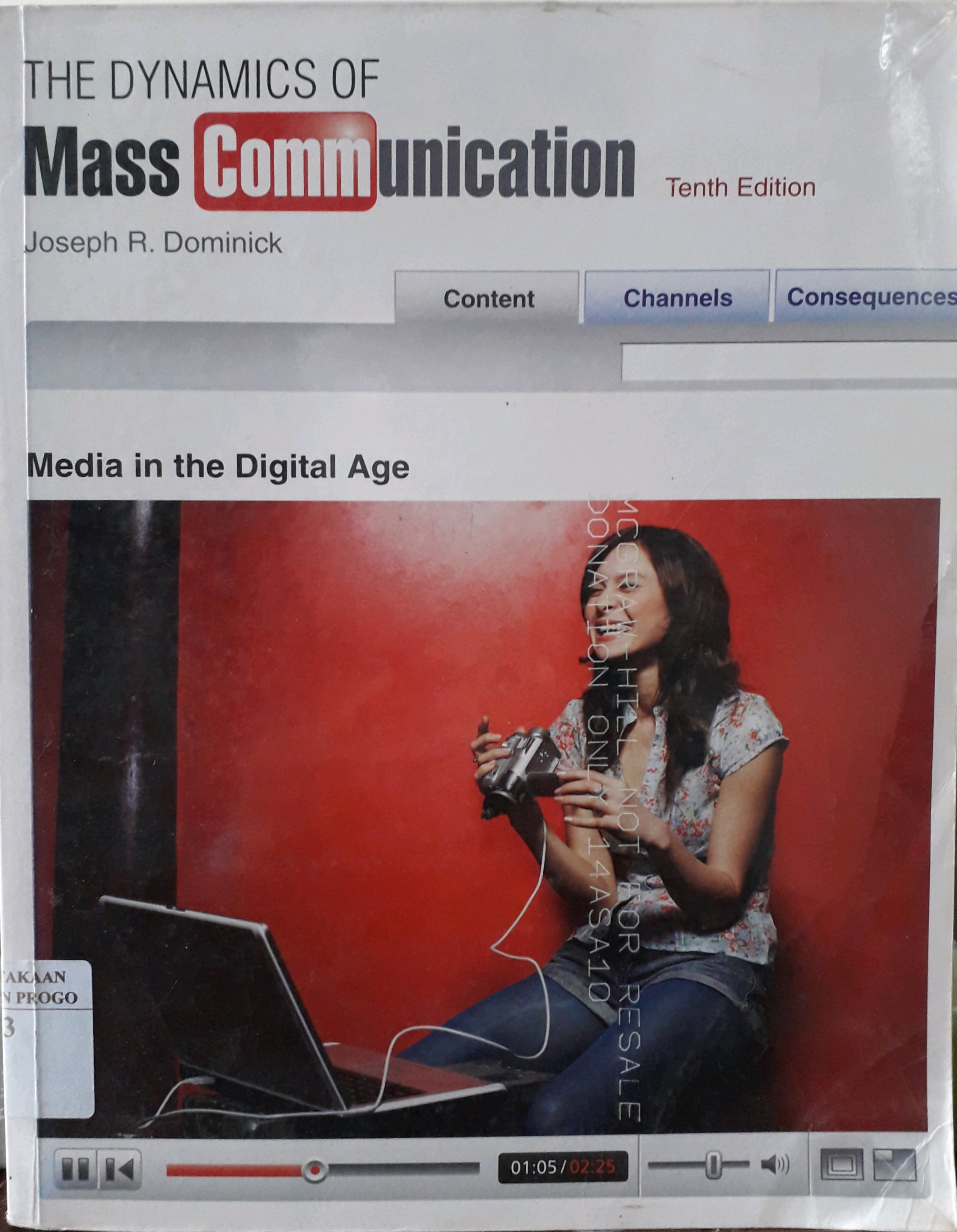 Cover The Dynamics Of Mass Communication / Penulis, Joseph R. Dominick